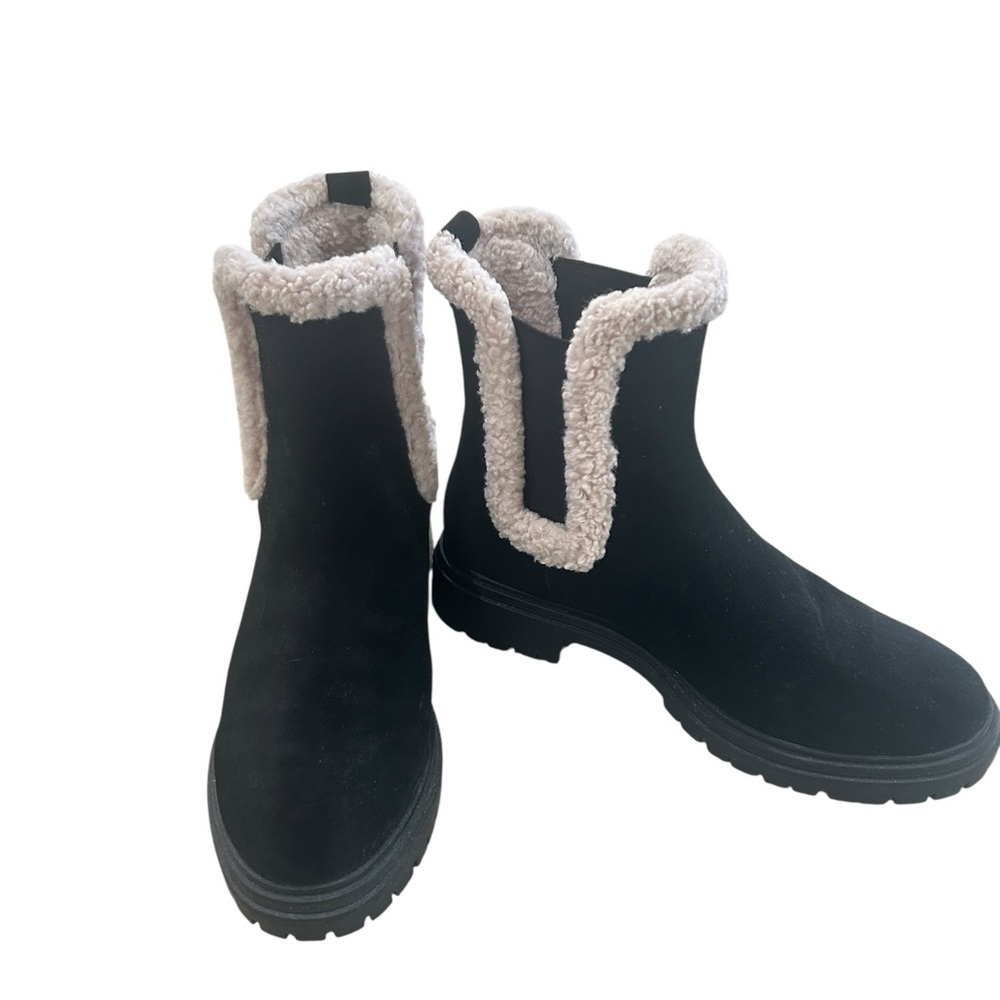 Ann Taylor Black suede & Cream Shearling Booties size 8